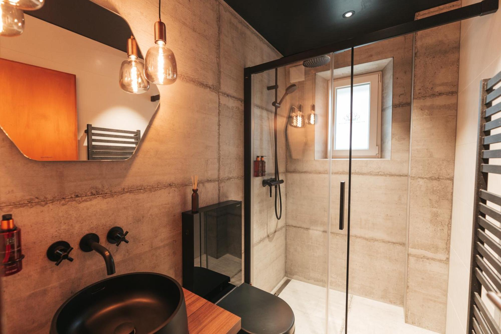 Travers Appartement Thematique: Voyage Industriel מראה חיצוני תמונה