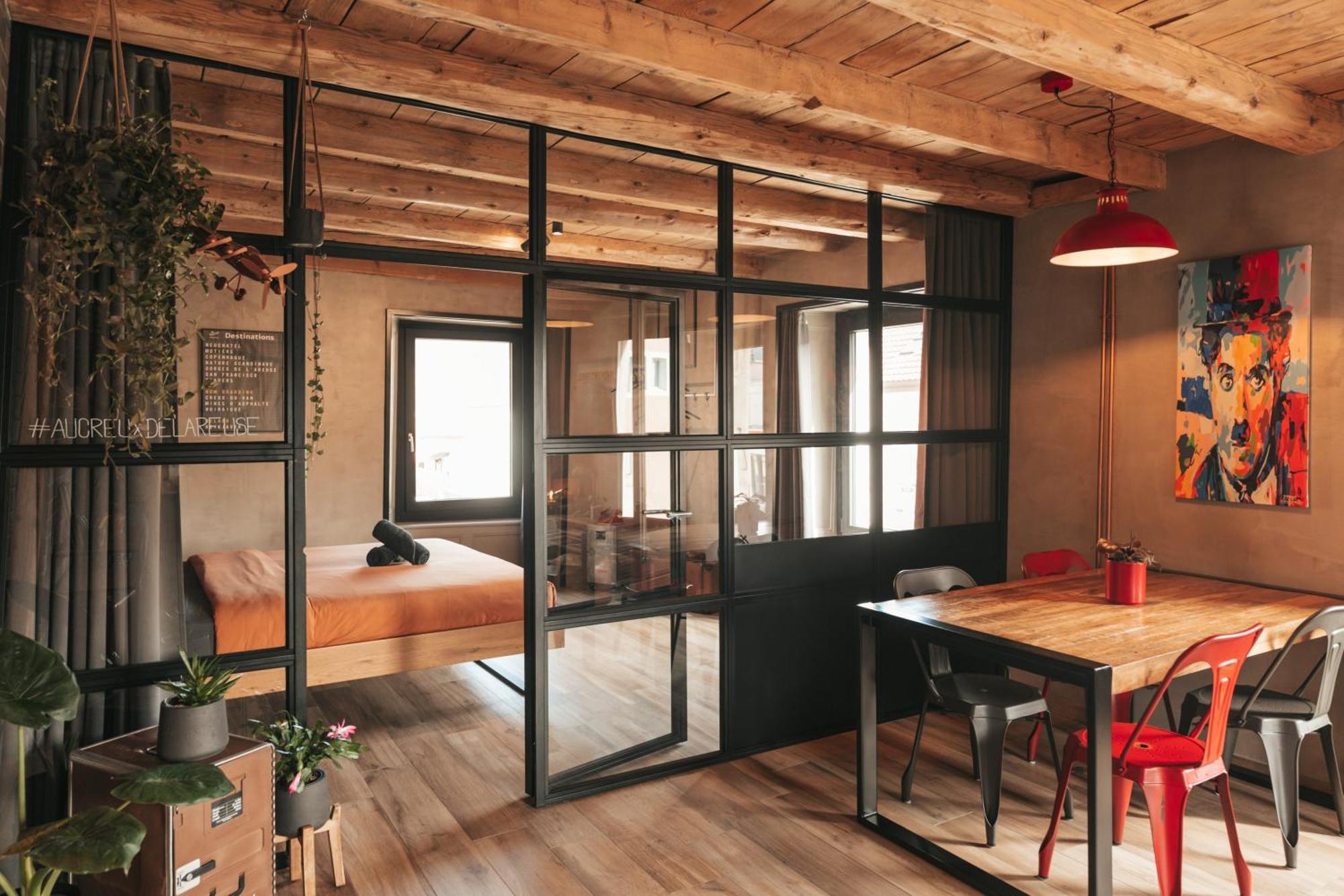 Travers Appartement Thematique: Voyage Industriel מראה חיצוני תמונה